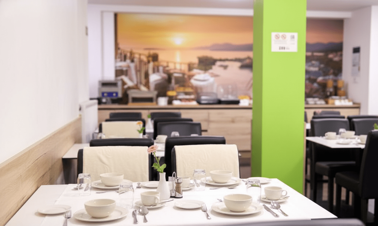 Petit dejeuner - Tables